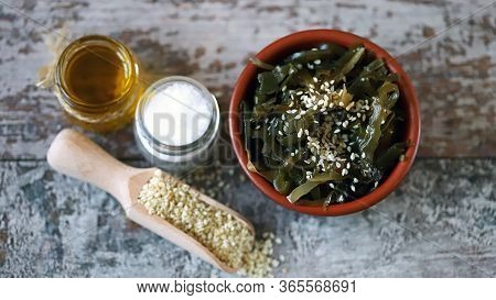 Selective Focus. Sea Kale In A Bowl. Healthy Food. Vegan Food. Sea Kale With Sesame Seeds.