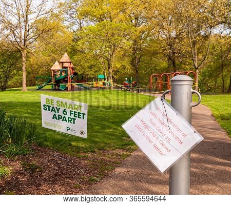 Pittsburgh, Pennsylvania, Usa 5/10/20 Signs Posted In Front Of The Bartlett Playground In Schenley P