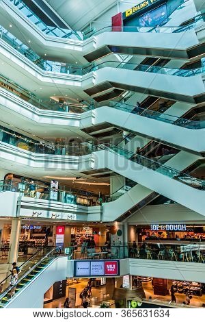 Plaza Singapura On Orchard Rd In Singapore