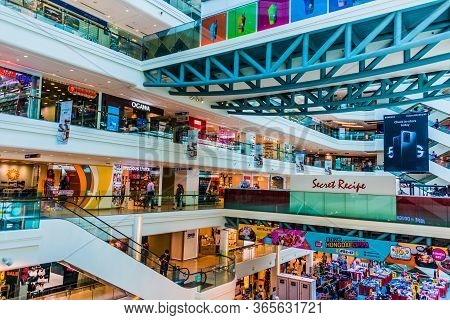 Plaza Singapura On Orchard Rd In Singapore