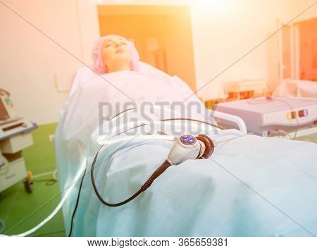 Endoscopic Sinus Surgery. Laser Vaporization Of Nasal Concha