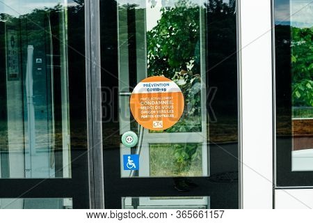Strasbourg, France - May 9, 2020: Door Doesent Work - Special Condition Instruction Inside Public Tr