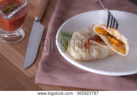  a Delicious, Diet Dish. Steam Dumplings.   Manti With Pumpkin.