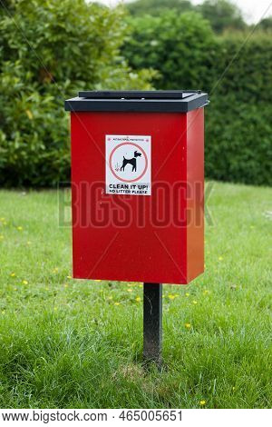 Buckinghamshire, Uk - June 03, 2022. Council Dog Poo Waste Disposal Bin In A Park. (dog Waste Bins)