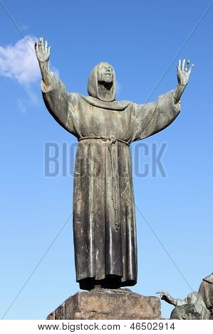 Statua di San Francesco a Roma