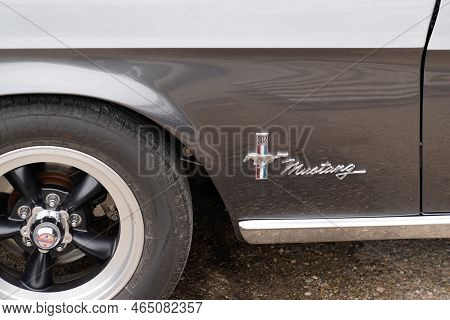 Bordeaux , Aquitaine  France - 11 06 2022 : Mustang Ford 302 Car Side View Of Old Ancient Classic Am