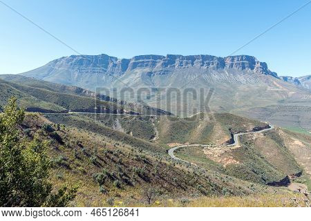 Vehicles Are Visible On The Gydo Pass Near Ceres In The Western Cape Province. Theronsberg Mountain 