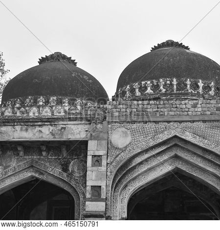 Mughal Architecture Inside Lodhi Gardens, Delhi, India, Beautiful Architecture Inside Three-domed Mo