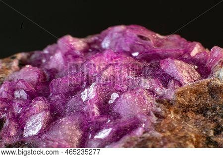 Cobalto Calcite With Malachite Crystal Macro On A Black Surface