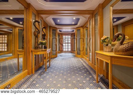 Oust House, Cambridge, Cambridgeshire, England - June 12 2018: Luxury Apartment Entrance Hall With O