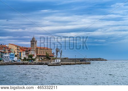 Luanco, Asturias, Spain, October 30, 2022.view Of The Town Of Luanco, Lluancu, In Asturias