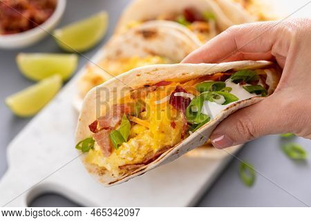 Breakfast Tacos With Hashbrowns, Eggs And Bacon
