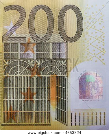200 Евро крупным планом