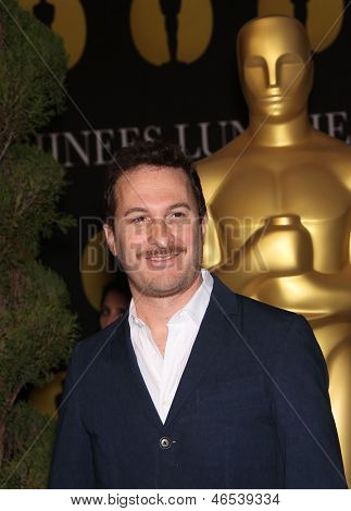 LOS ANGELES - FEB 7: DARREN ARONOFSKY přijíždí do 83 Academy Awards nominace oběd na únor 