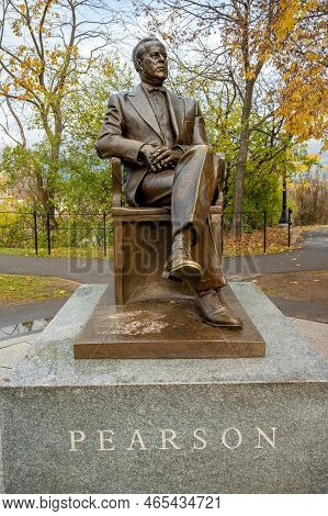 Ottawa, Ontario - October 20, 2022: Statue Of Lester B Pearson On Parliament Hill In Autumn.