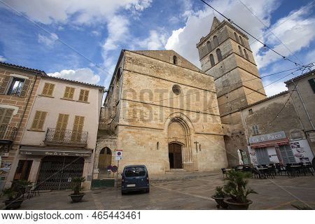 Sineu, Palma De Mallorca - Spain - September 29, 2022. Facade Of The Church Of Saint Mary Sineu, Cat