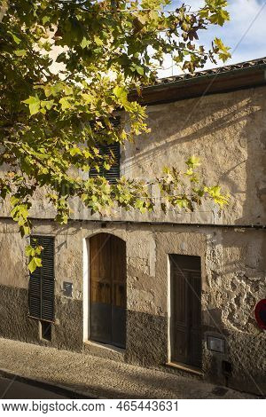 Sineu, Palma De Mallorca, Spain - September 29, 2022. Facades Of Houses Of The Old Medieval Town Of 