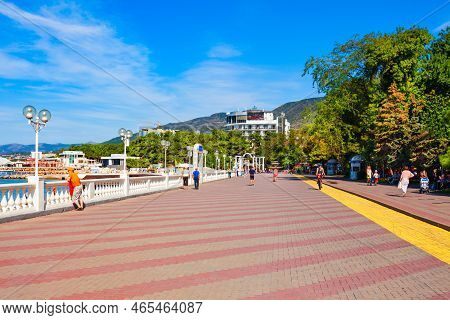 Gelendzhik, Russia - October 03, 2020: Embankment In Gelendjik City. Gelendzhik Is A Resort Town Loc