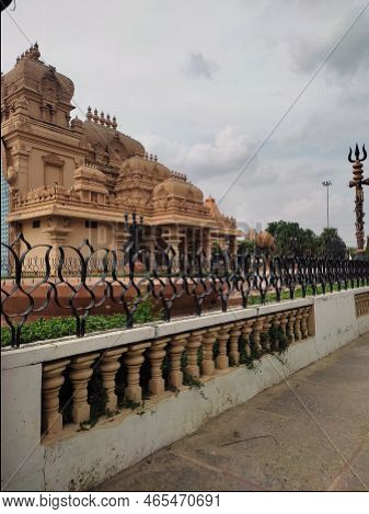 Chatar Pur Mandir Most Visit Place In Delhi