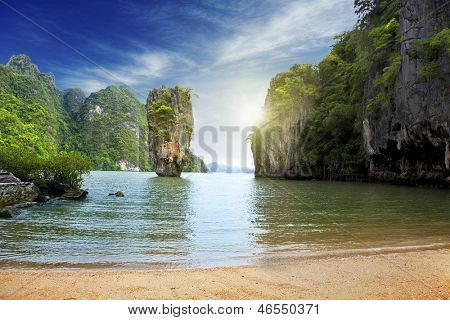 vene hiekalle Maya bay-Phi phi-saaren