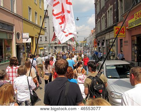 Gliwice, Polsko - červen 09: Ii Gliwice pochod pro život a rodinu na 9 června 2013, Gliwice