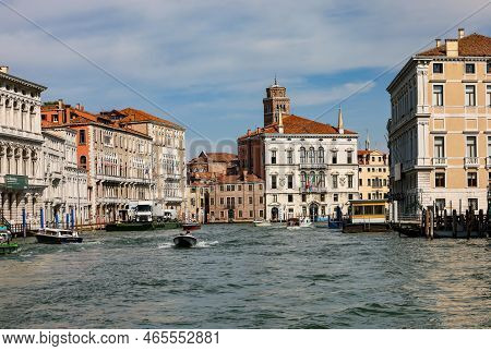 Venice, Italy - September 5, 2022: Grand Canal In The Ponte Degli Scalzi Area In Venice, Italy