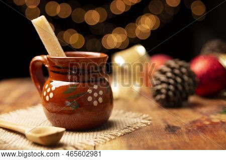Ponche De Frutas. Christmas Fruit Punch Is An Infusion That Is Consumed In Mexico, Traditionally Dur