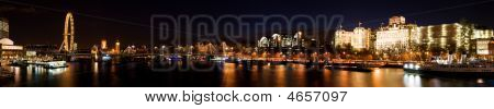 Cidade de Westminster em Crepúsculo, Londres.