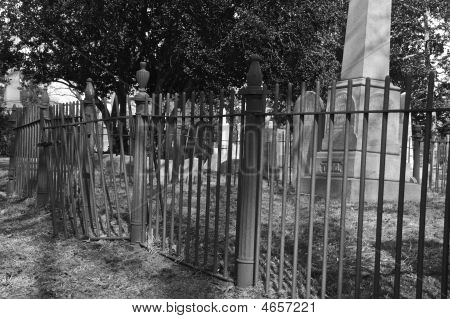 Puerta del cementerio