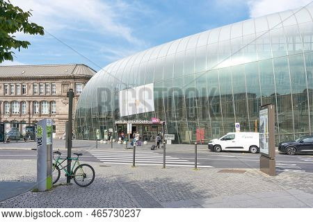 Strasbourg, France - August 30, 2022: The Strasbourg-ville Train Station With Its Modern Glass Facad