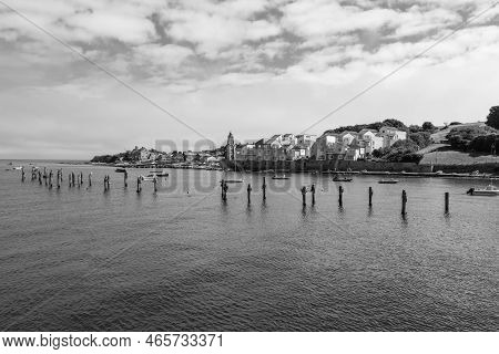 Black And White Photo Of The Old Pier In Swanage