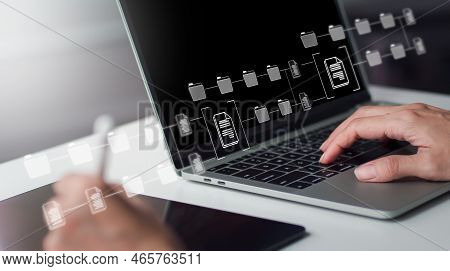 To Properly Manage Files, Knowledge, And Documentation In An Erp-enabled Company, Use A Document Man