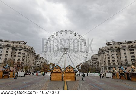 Bucharest, Romania - November 20, 2022: Details From The Christmas Market In Piata Constitutiei (con