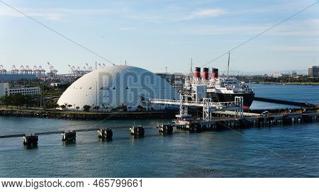 California, U.s.a - November 5, 2022 - The View Of The Long Beach Cruise Terminal On Queensway Bay