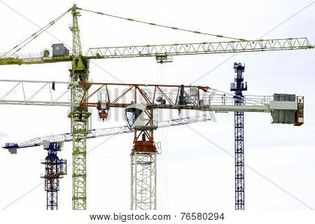 Lifting crane