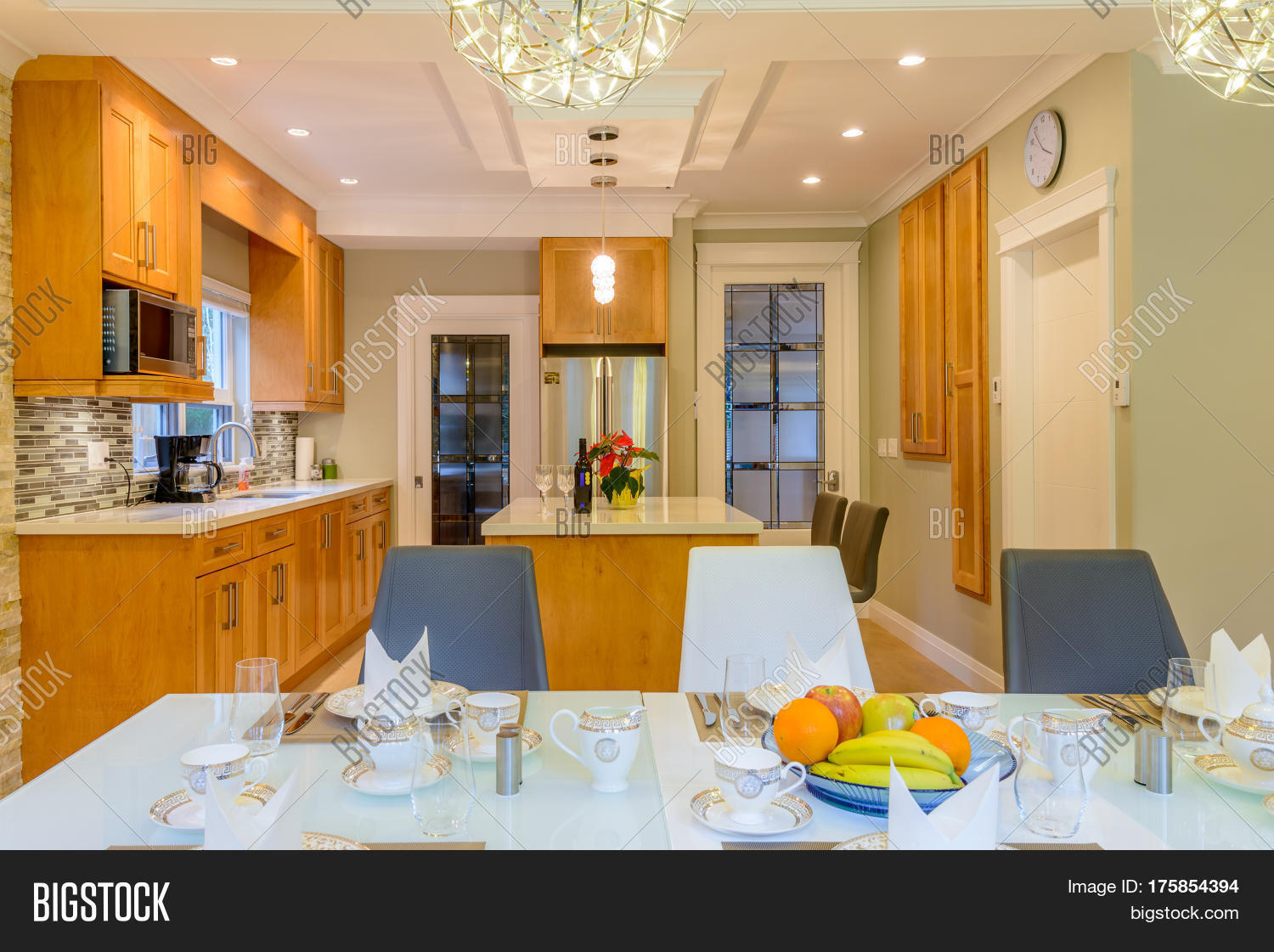 Modern Dining Room Image & Photo (Free Trial) Bigstock