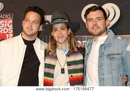 LOS ANGELES - MAR 5:  Pete Nappi, Samantha Ronson, Ethan Thompson, Ocean Park Standoff at the 2017 iHeart Music Awards at Forum on March 5, 2017 in Los Angeles, CA