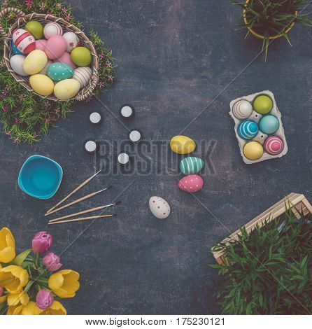 colouring eggs for eastertime at home