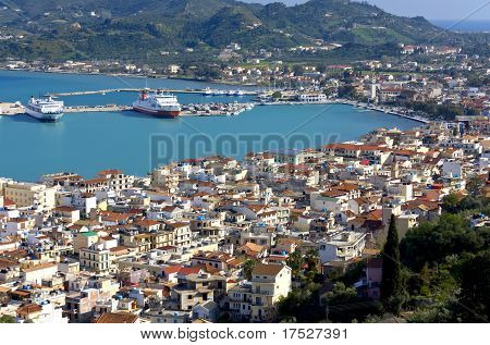 Zakynthos Adası Yunanistan Ionio denizde. Mpochali tepe noktasından görünümünü