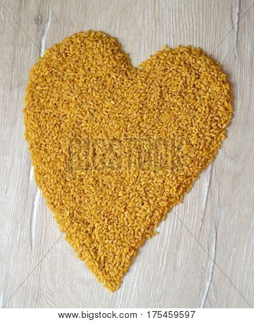 Large bulgur, large-sized bulgur, heart shaped cog corset, bulgur love, turkey bulgur, turkish bulgur.Natural and organic bulgur