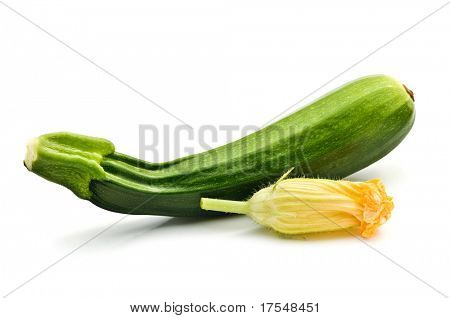 Cukini mit Blume, isolated on white