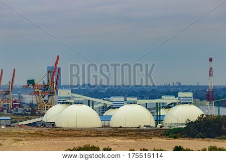 Fertilizer terminal with saltpeter in Riga Latvia
