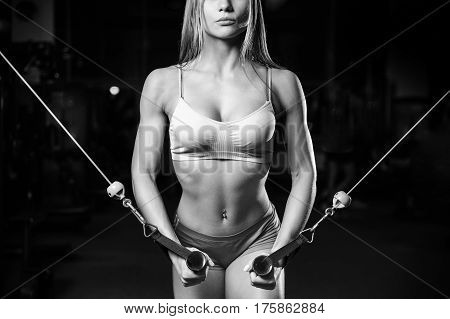Sexy Pretty Fitness Girl Diet Training Chest Pumping Beautiful Breast.