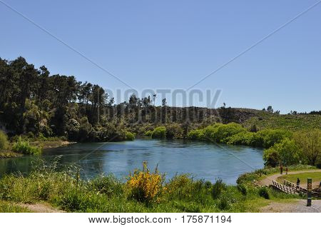 Huka Falls Walk