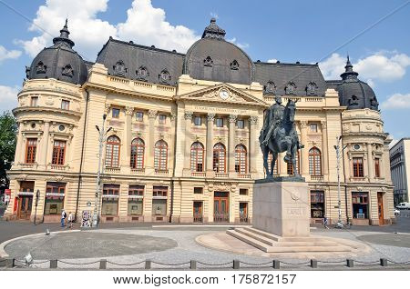Bucharest, Romania - 4Th August 2012. Visiting The Statue And Fundation Building Of Carol The First.