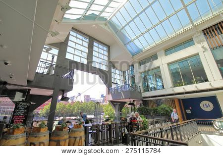 Melbourne Australia - November 30, 2018: Unidentified People Dine At Southgate Shopping Mall In Melb