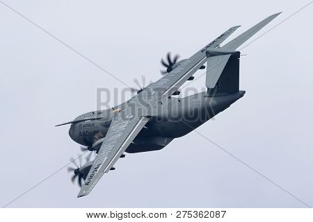 Farnborough, Uk - July 20, 2014: Airbus Defence And Space A400m Military Cargo Aircraft F-wwms.