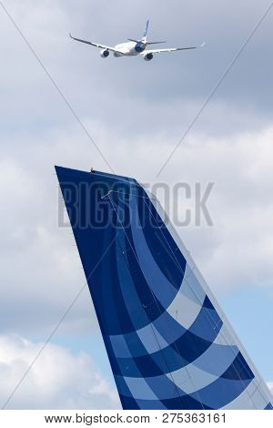 Farnborough, Uk - July 16, 2014: Airbus A350-941 Commercial Aircraft With A Hybrid Airbus/qatar Airw