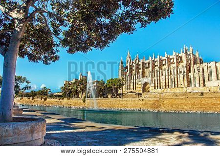 Palma De Mallorca Mallorca Spain 12.22.2018 At The Cathedral La Seu