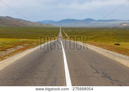 Asphalt Road Sukhe Bator - Darkhan In Mongolia, Beautiful Landscape